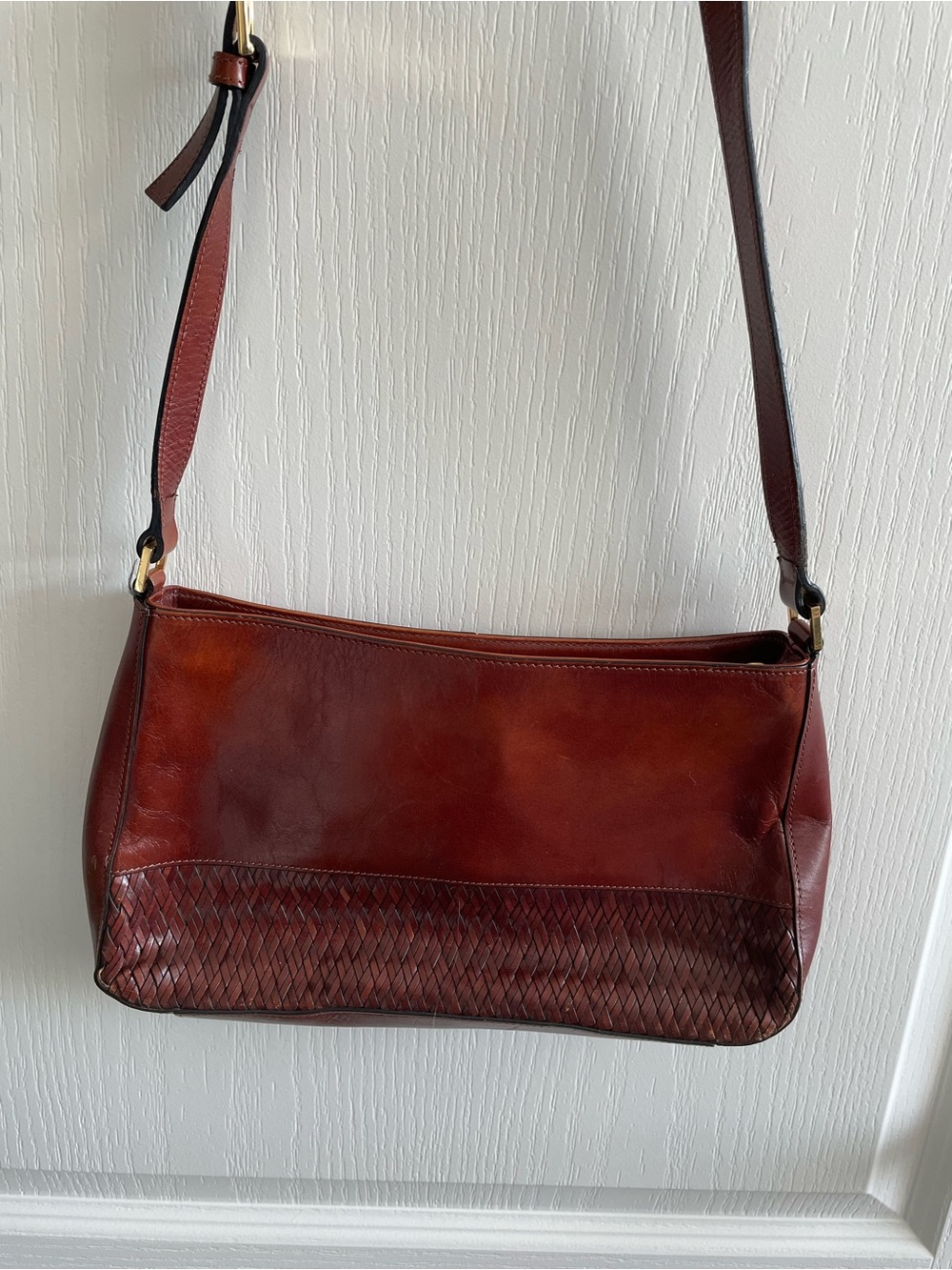 Etienne Aigner Vintage 100% Cowhide Leather Woven Accent Shoulder Bag